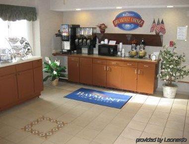 Baymont By Wyndham Dowagiac Hotel Buitenkant foto